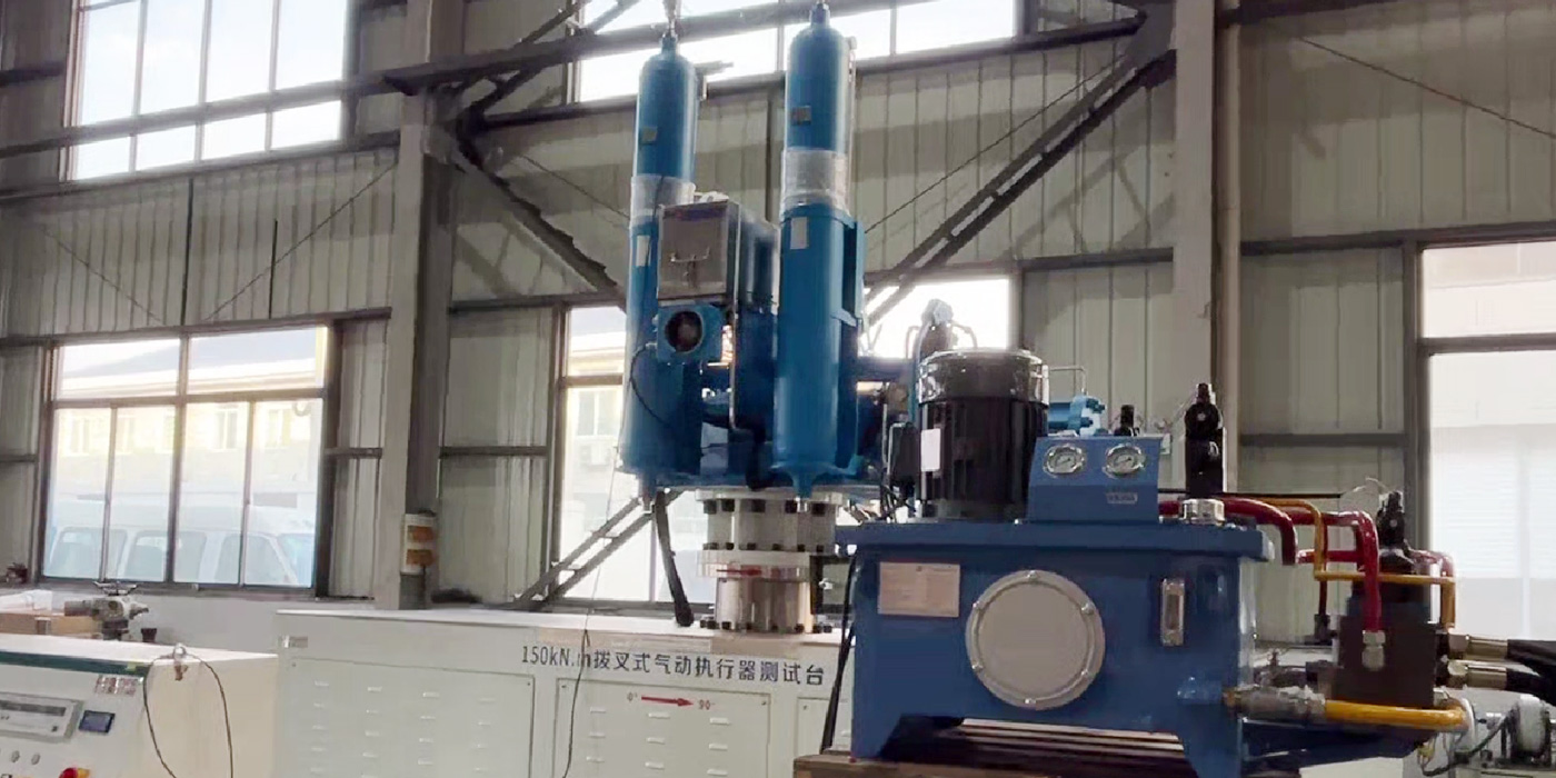 Debugging of the 150kN.m fork actuator test bench